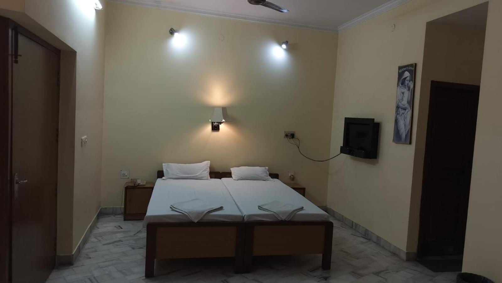 Sarnath Motel And Resort Varanasi Exterior foto